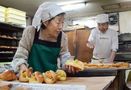 屋久島町宮之浦・島さん夫婦のパン屋、４９年の歴史に幕
