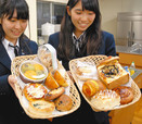 高校生ら「やちパン」開発　お菓子、調理パン風 １３種いかが