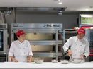 J-オイルミルズがベーカリー勤務者を対象に製パン技術講習会、バッカルドリン社の製パンミックスを使用したパンと応用例を紹介