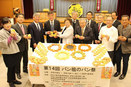 全国コンテスト、高校生２４人参加　１８、１９日にパン祭　／静岡