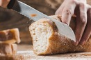 パンを食べる頻度が最も高い世代は？