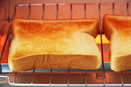 ご飯のおともはパンにもマッチ！　ユニーク「ちょい足し」トーストレシピ