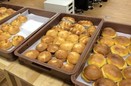 バリュークリエーション、社員に毎朝パンを無料で配布する「朝パン」制度をスタート