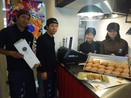 京都・裏寺に揚げパン専門店　「揚げパン片手に観光をおしゃれに」と店主