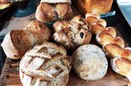 厳選素材のうま味凝縮、窯焼きパン：なびか農園 ふくろうのパン（南九州市川辺町）