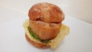 大胆&美味な“れんこんステーキサンド”を沖縄のパン屋さん「Pain de Kaito」で発見!