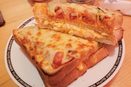 『コメダ珈琲』のピザトースト　「パンに挟まれているモノ」に衝撃を受けた