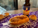 八王子の大正１０年創業の〝百年パン屋〟　絶品ミニ栗アンパンを自分の絵のビールで