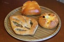 手作りパン約４０種　ベーカリーイズイズ（茨城・行方）